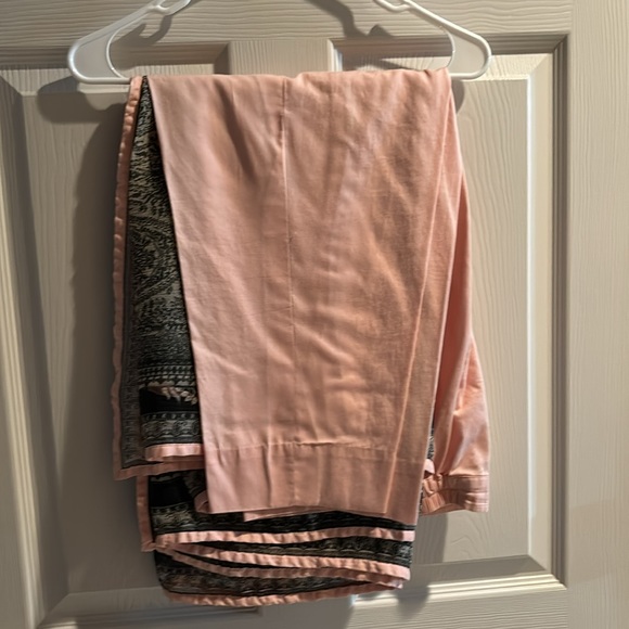 Pakistani and Indian outfits - Picture 6 of 10